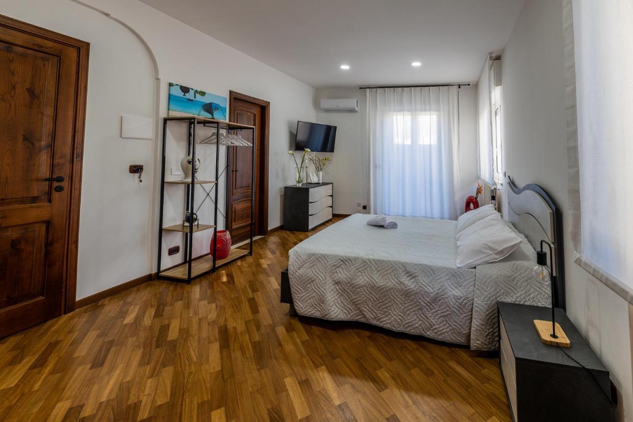 I Barcaioli Bed & Breakfast จีอาร์ดีนี นักซอส ภายนอก รูปภาพ